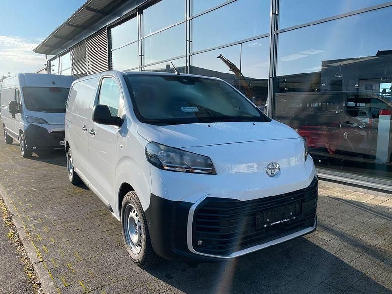 Gebraucht Toyota Proace 144 PS (105 kW) 2024 Weiß Van / Kleinbus