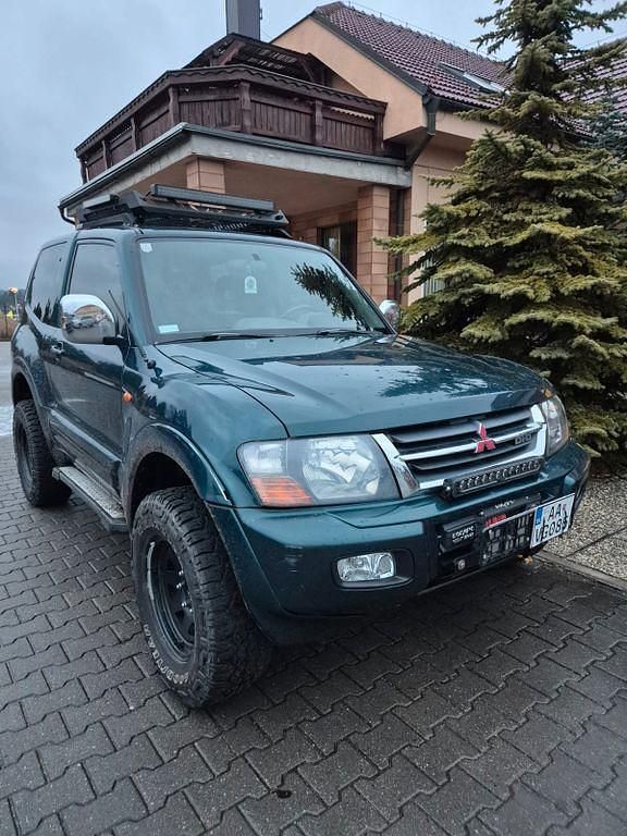 Grün Gebraucht 2002 Mitsubishi Pajero SUV | 7.000 € (Fairer Preis) - Bild 1/4
