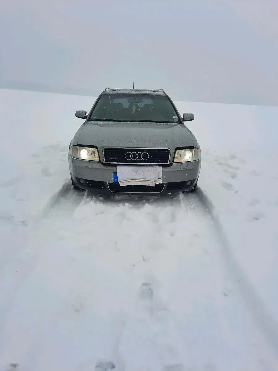 Gebraucht Audi A6 Basis 170 PS (125 kW) 2002 Grau Kombi