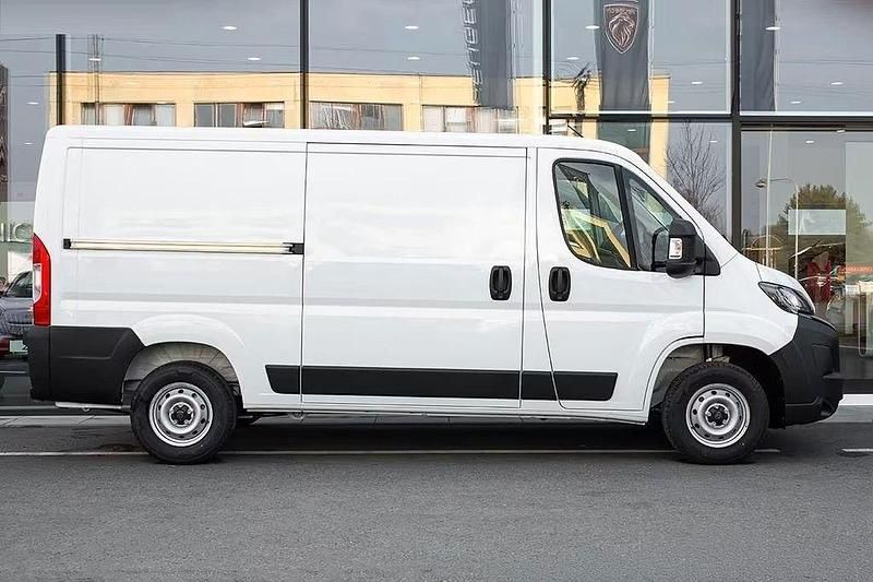 Neu Peugeot Boxer 120 PS (88 kW) 2026 Weiß Van
