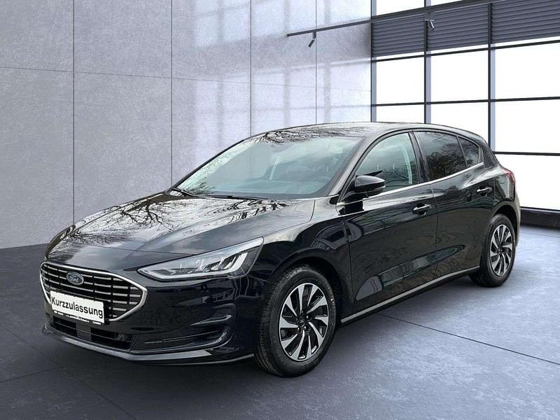 Neu Ford Focus Titanium 155 PS (114 kW) 2026 Agate black metallic Limousine
