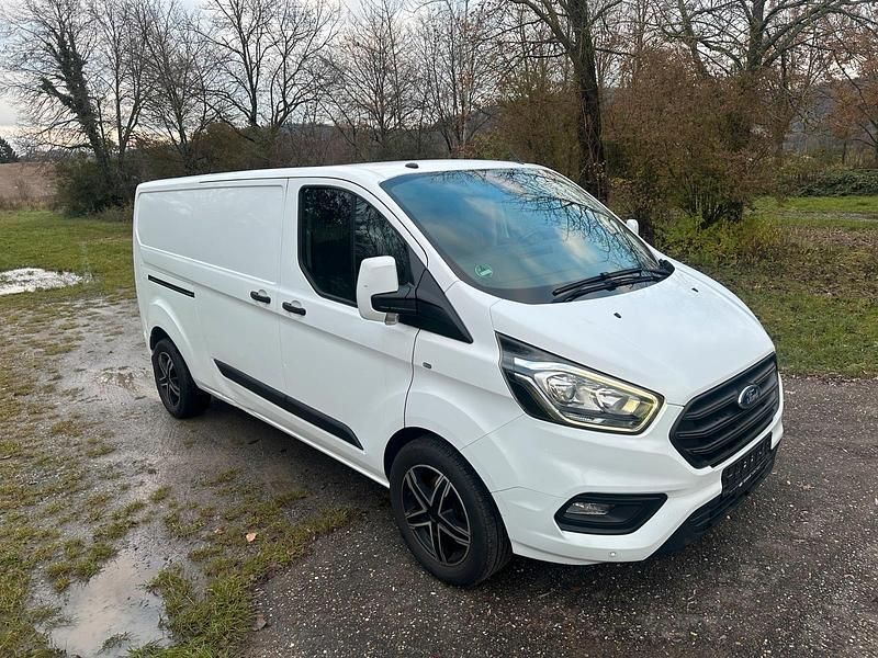 Gebraucht Ford Transit Custom 105 PS (77 kW) 2018 Weiß Van / Kleinbus