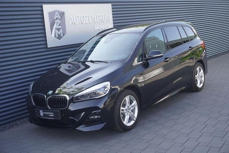 Gebraucht BMW 220 Gran Tourer M Sport 192 PS (141 kW) 2018 Black sapphire schwarz metallic Van / Kleinbus
