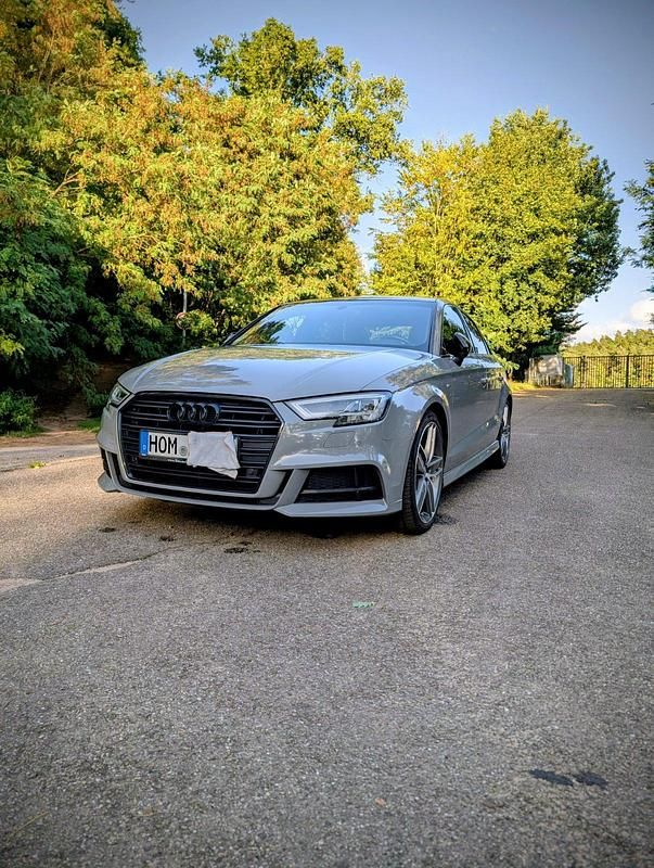 Gebraucht Audi A3 Design 150 PS (110 kW) 2018 Grau Limousine