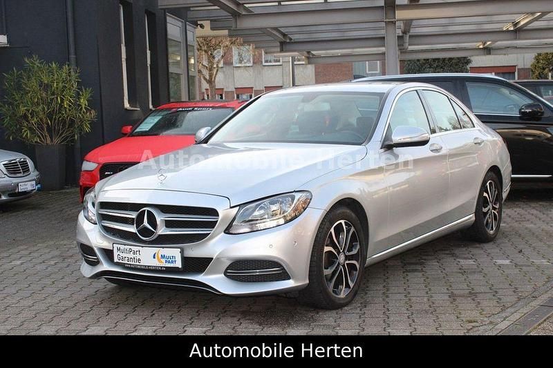 Iridiumsilber metalliclack Gebraucht 2014 Mercedes C180 Avantgarde Limousine | 14.890 € (Fairer Preis) - Bild 1/4