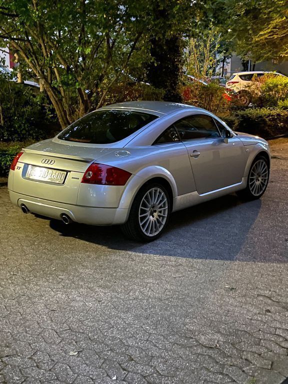 Silber Gebraucht 2000 Audi TT Sport Coupé | 8.900 € (Teuer) - Bild 1/4