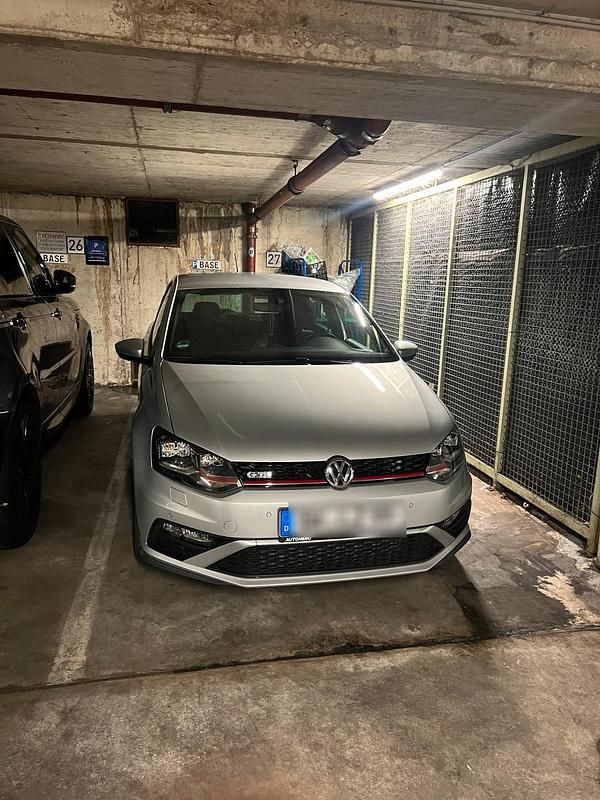 Silber Gebraucht 2016 VW Polo GTI Kleinwagen | 15.000 € (Teuer) - Bild 1/4