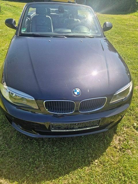 Schwarz Gebraucht 2012 BMW 118 Cabriolet Advantage Cabrio | 7.900 € (Guter Preis) - Bild 1/4