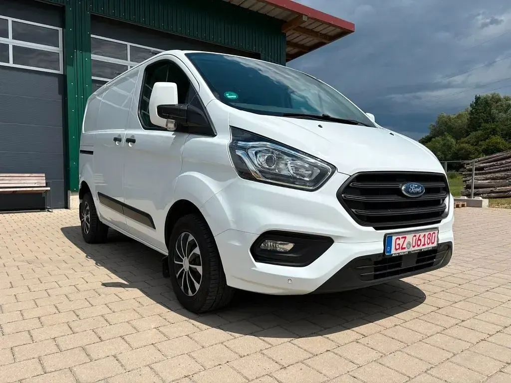 Gebraucht Ford Transit Custom Trend 107 PS (78 kW) 2020 Weiß Limousine