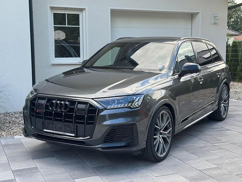 Grau Gebraucht 2020 Audi SQ7 Advanced SUV | 68.990 € (Teuer) - Bild 1/4
