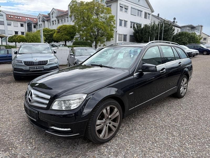 Schwarz Gebraucht 2010 Mercedes C200 Kombi | 3.490 € (Guter Preis) - Bild 1/4