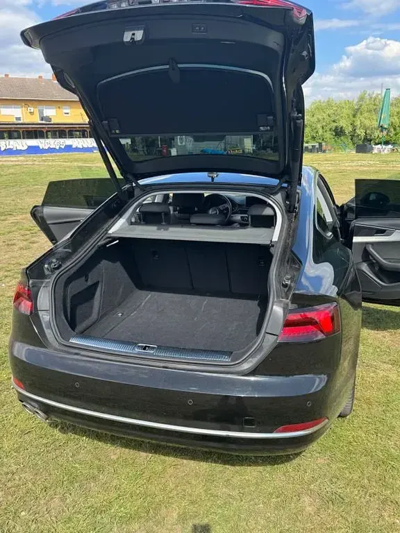 Gebraucht Audi A5 Sportback Sport 190 PS (139 kW) 2018 Schwarz Kleinwagen