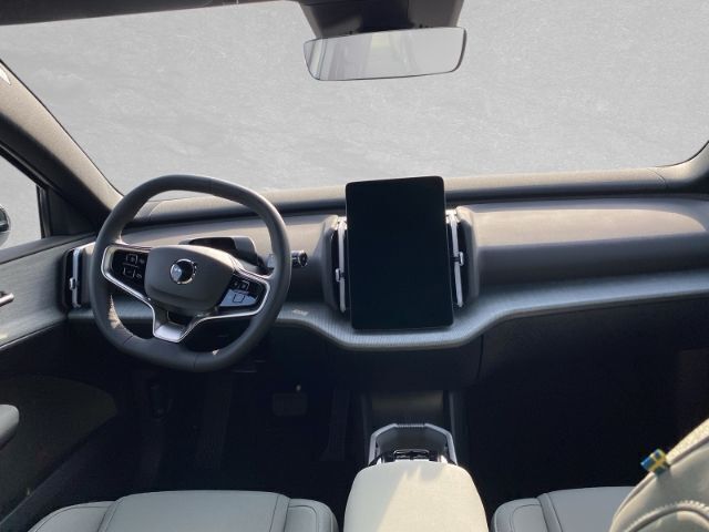 Gebraucht Volvo EX30 Plus 200 kW (272 PS) 2024 Weiss SUV