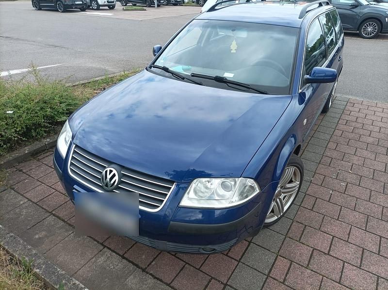Gebraucht VW Passat 131 PS (96 kW) 2002 Blau Kombi