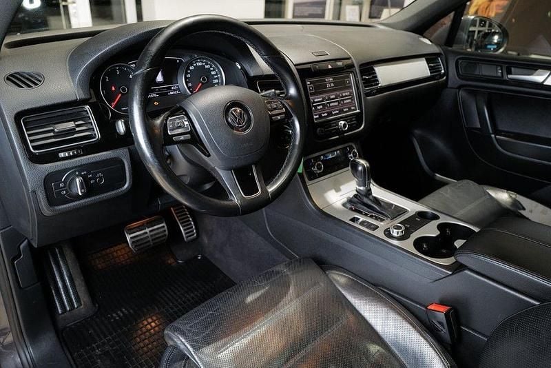 Gebraucht VW Touareg 239 PS (175 kW) 2011 Grau SUV