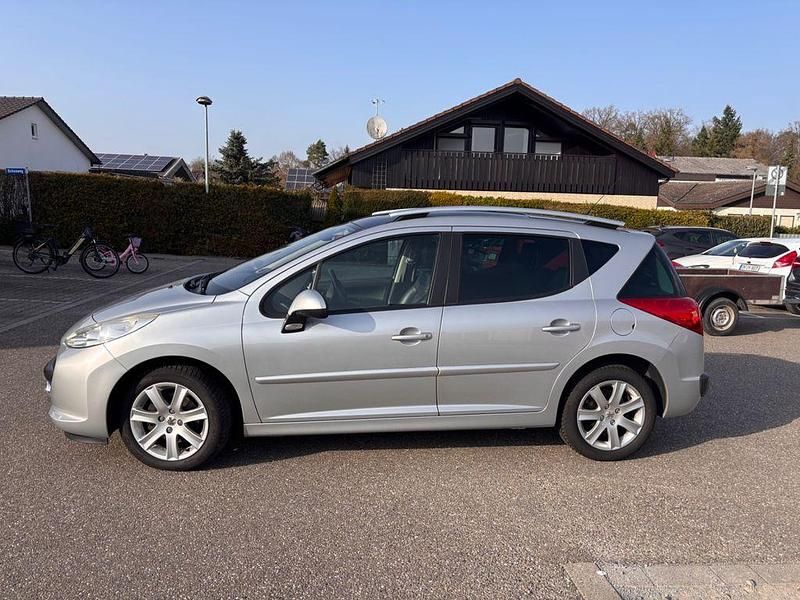 Gebraucht Peugeot 207 120 PS (88 kW) 2008 Silber Kombi