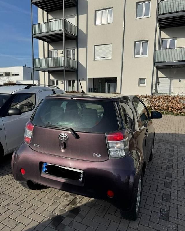 Second-hand Toyota iQ 68 CP (50 kW) 2010 Mov Hatchback