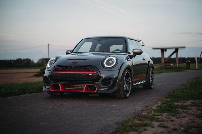 Gebraucht Mini John Cooper Works 306 PS (225 kW) 2020 Grau Kleinwagen