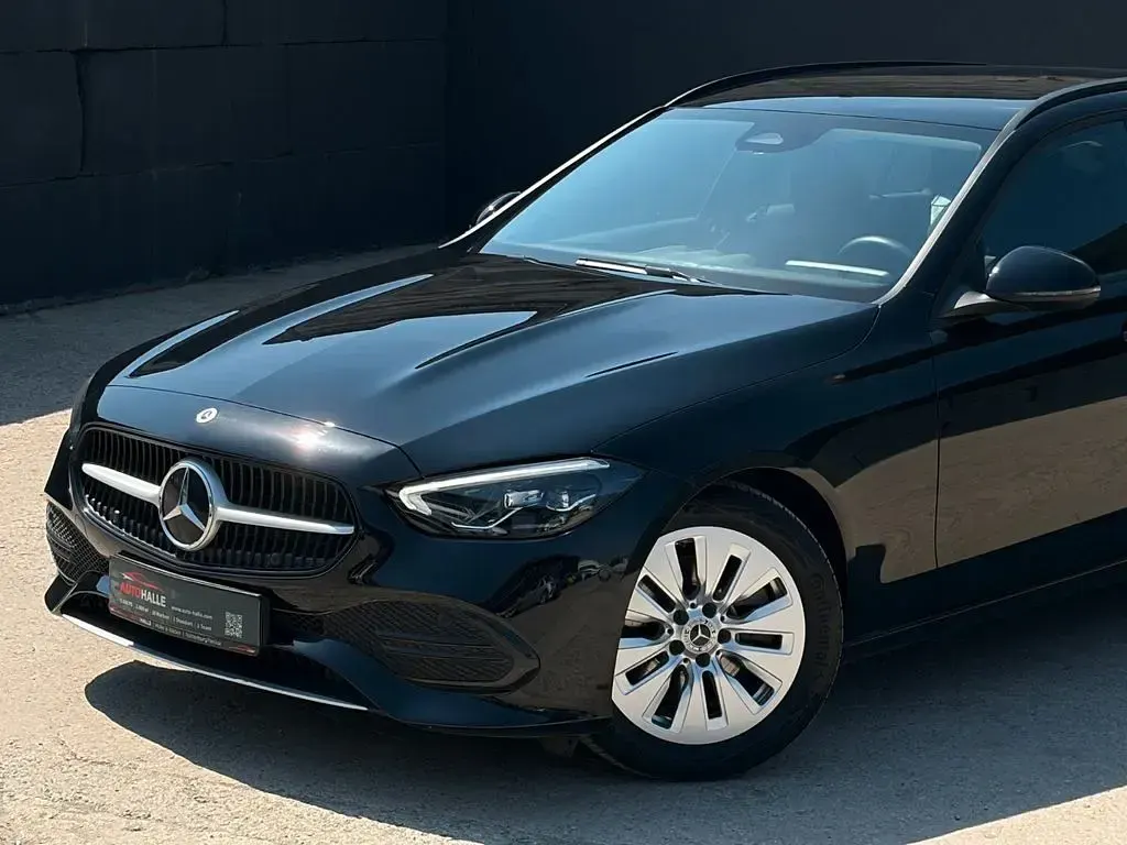Gebraucht Mercedes 220 Advanced 200 PS (147 kW) 2023 Schwarz Limousine