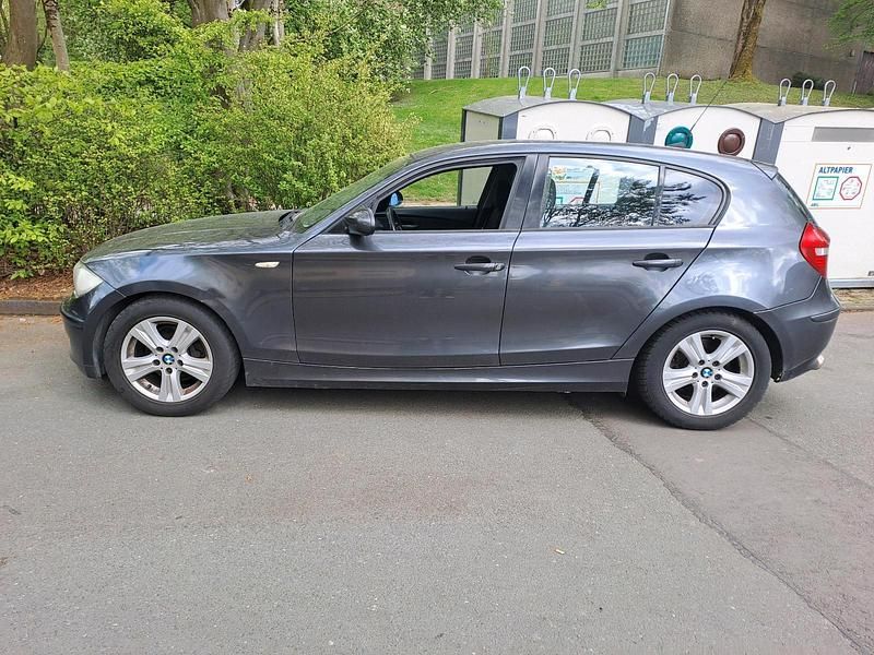 Gebraucht BMW 118 143 PS (105 kW) 2007 Grau Kleinwagen