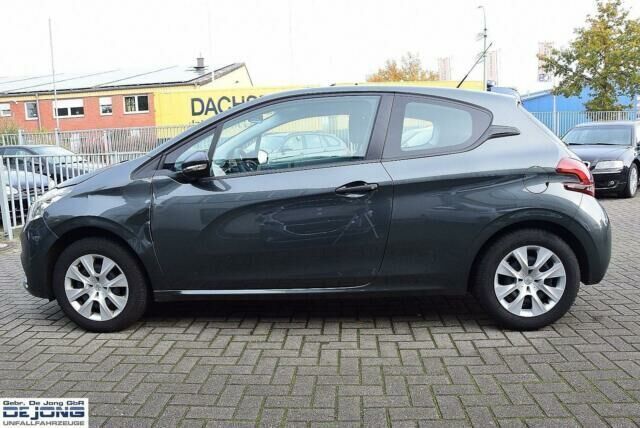 Gebraucht Peugeot 208 Access 68 PS (50 kW) 2017 Grau metallic Kleinwagen