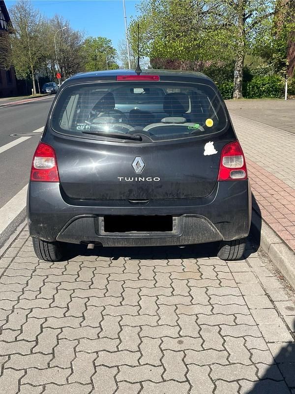 Second-hand Renault Twingo 75 CP (55 kW) 2010 Negru Hatchback