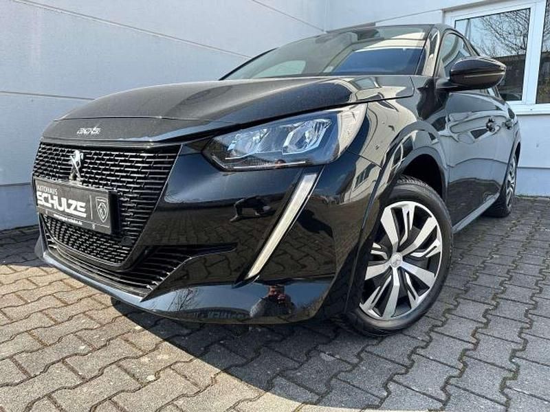 Gebraucht Peugeot e-208 Active 100 kW (136 PS) 2022 Schwarz Kleinwagen