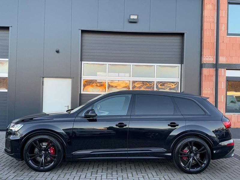 Gebraucht Audi SQ7 Ambiente 435 PS (319 kW) 2021 Schwarz SUV