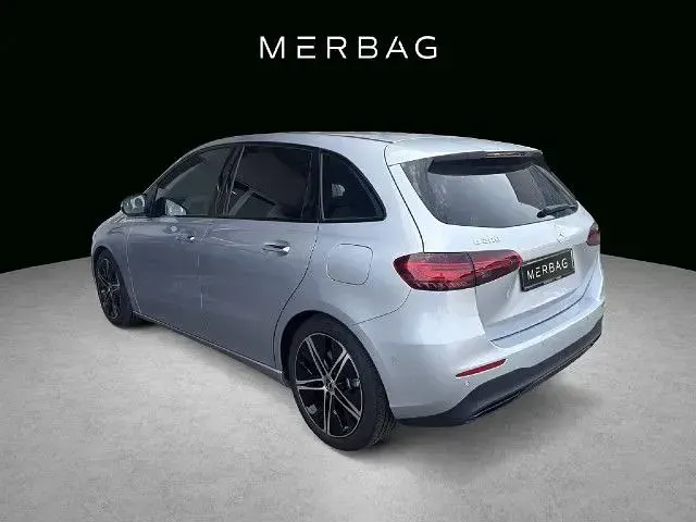 Gebraucht Mercedes B200 163 PS (119 kW) 2026 Kleinwagen