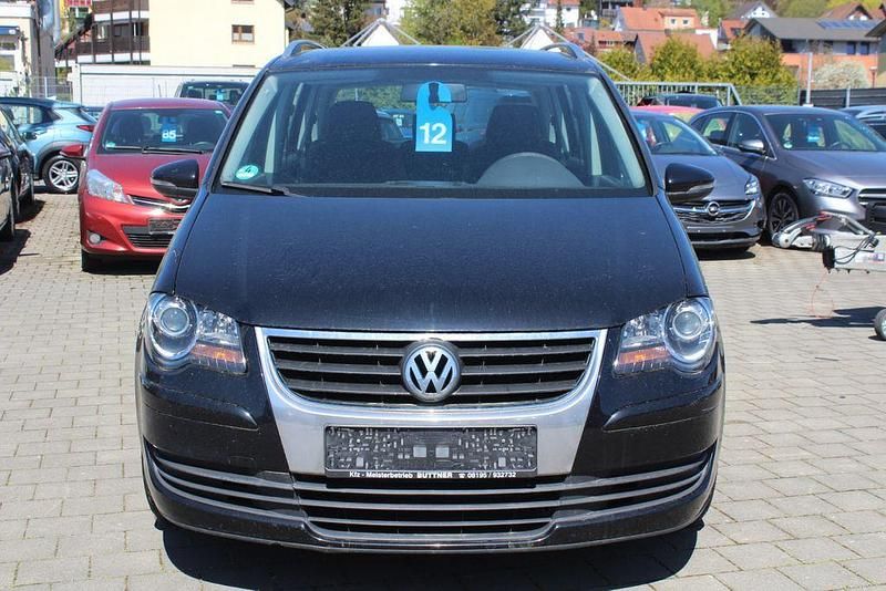 Gebraucht VW Touran Freestyle 105 PS (77 kW) 2010 Schwarz Van / Kleinbus