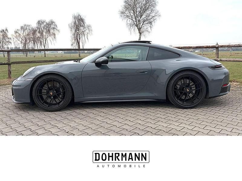 Gebraucht Porsche 992 541 PS (397 kW) 2025 Grau Coupé