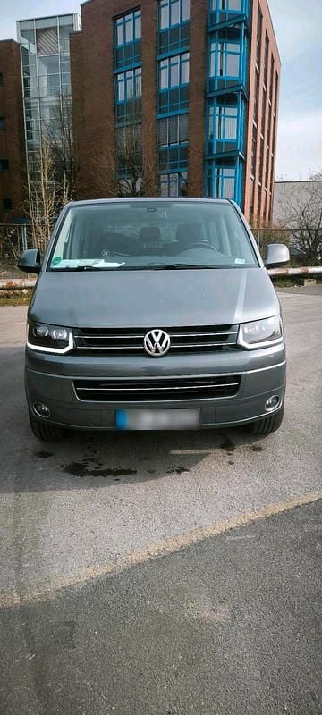 Gebraucht VW T5 140 PS (102 kW) 2012 Grau Van