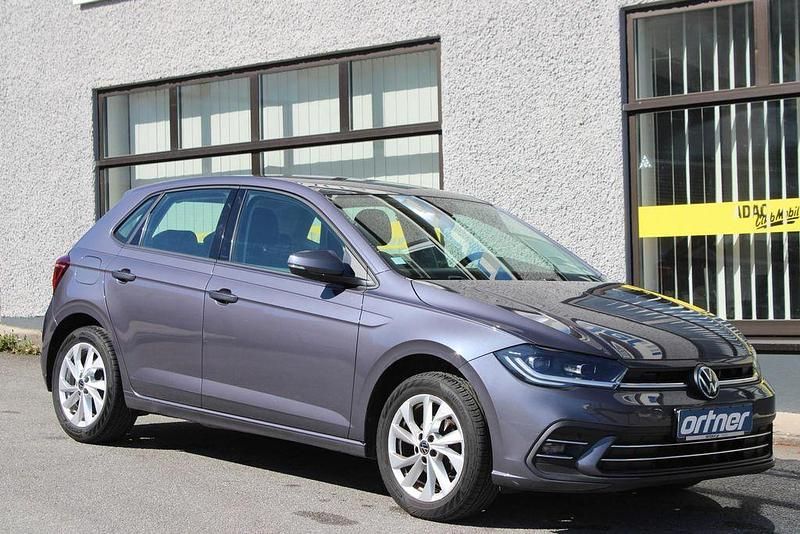 Second-hand VW Polo Style 95 CP (69 kW) 2023 Gri Hatchback