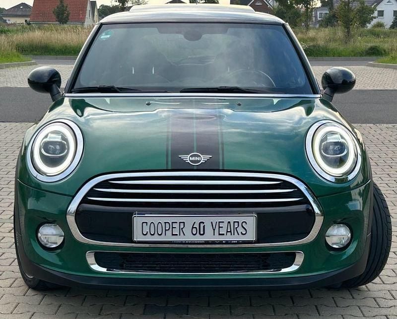 Grün Gebraucht 2019 Mini Cooper Chili Kleinwagen | 18.450 € (Fairer Preis) - Bild 1/4