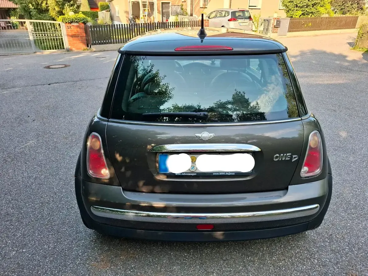 Gebraucht Mini One D 88 PS (64 kW) 2006 Grau Kleinwagen