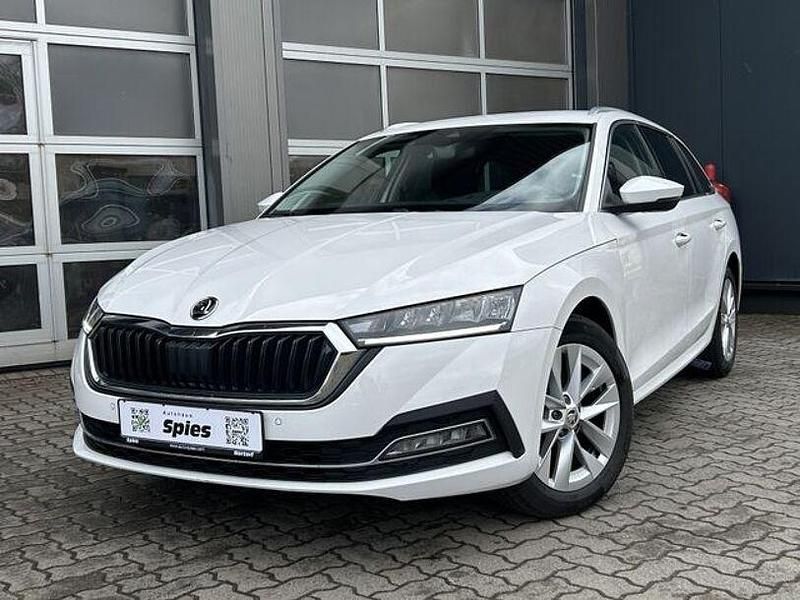 Gebraucht Skoda Octavia Style 116 PS (85 kW) 2023 Candyweiss Kombi