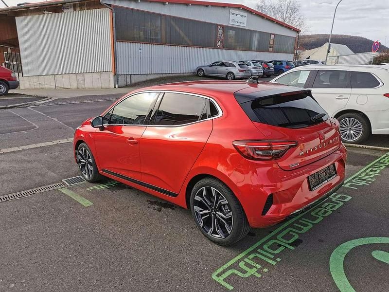 Gebraucht Mitsubishi Colt Edition 91 PS (66 kW) 2024 Aurorarot Kleinwagen