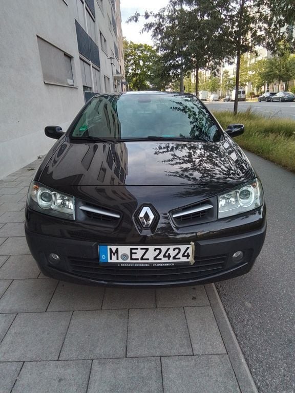 Schwarz Gebraucht 2009 Renault Mégane Cabriolet LIMITED Cabrio | 4.000 € (Fairer Preis) - Bild 1/4