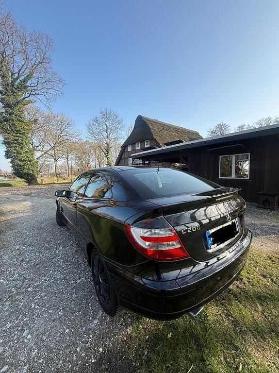 Gebraucht Mercedes C200 122 PS (89 kW) 2007 Blau Coupé