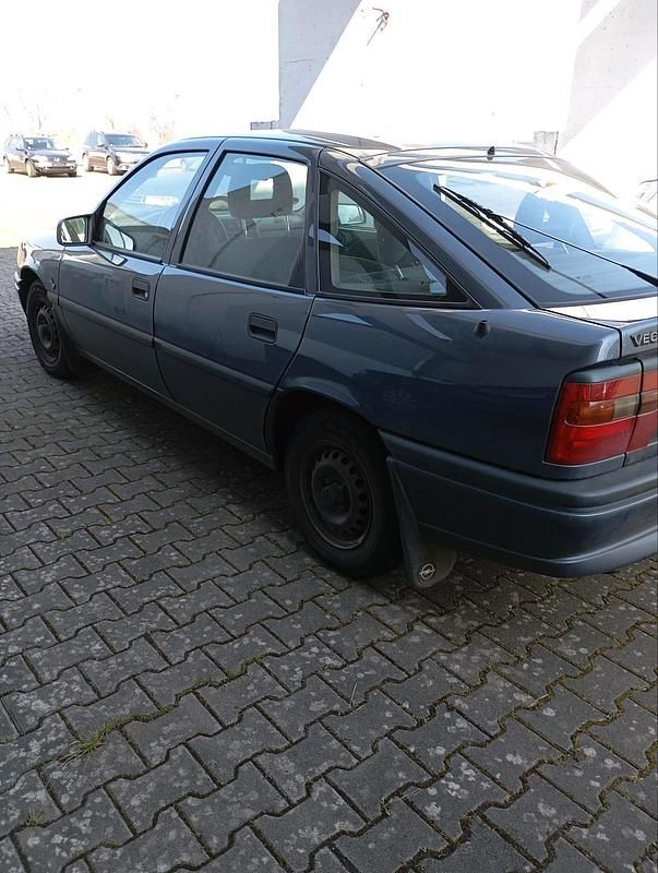 Gebraucht Opel Vectra 71 PS (52 kW) 1995 Blau Limousine