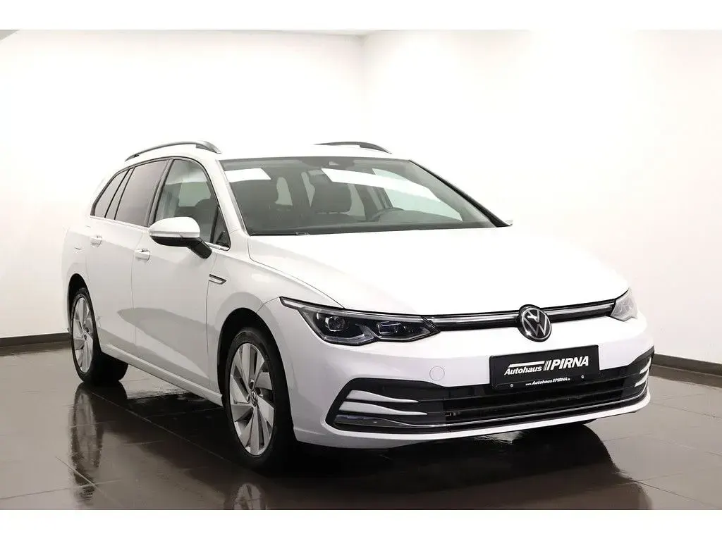Gebraucht VW Golf VIII Style 150 PS (110 kW) 2022 Weiß Kombi