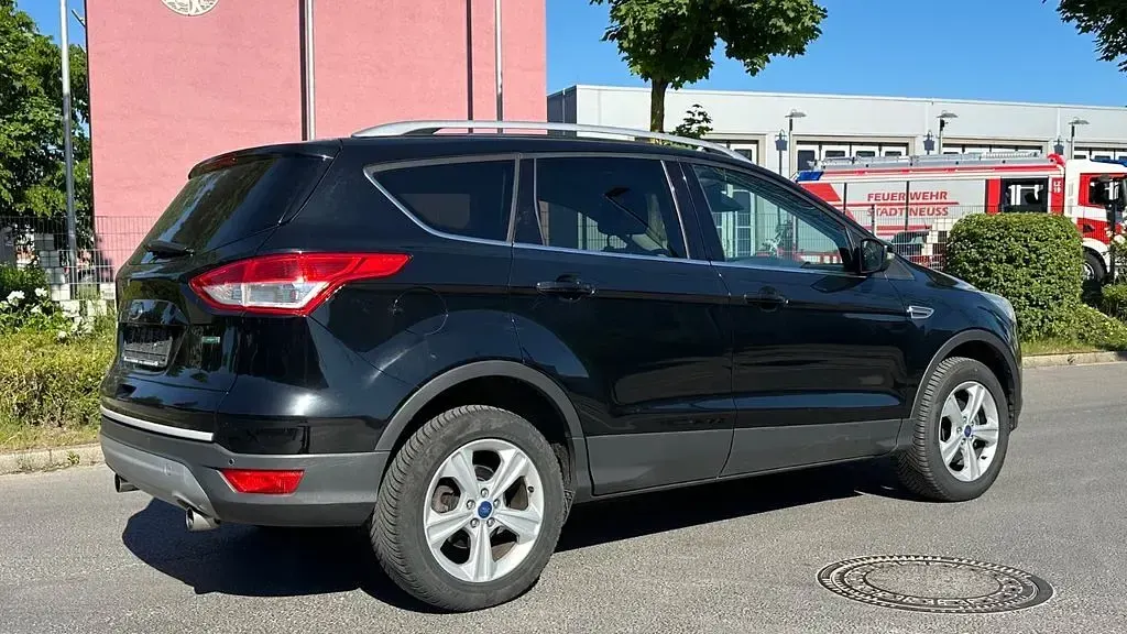 Gebraucht Ford Kuga SYNC Edition 150 PS (110 kW) 2016 Schwarz SUV