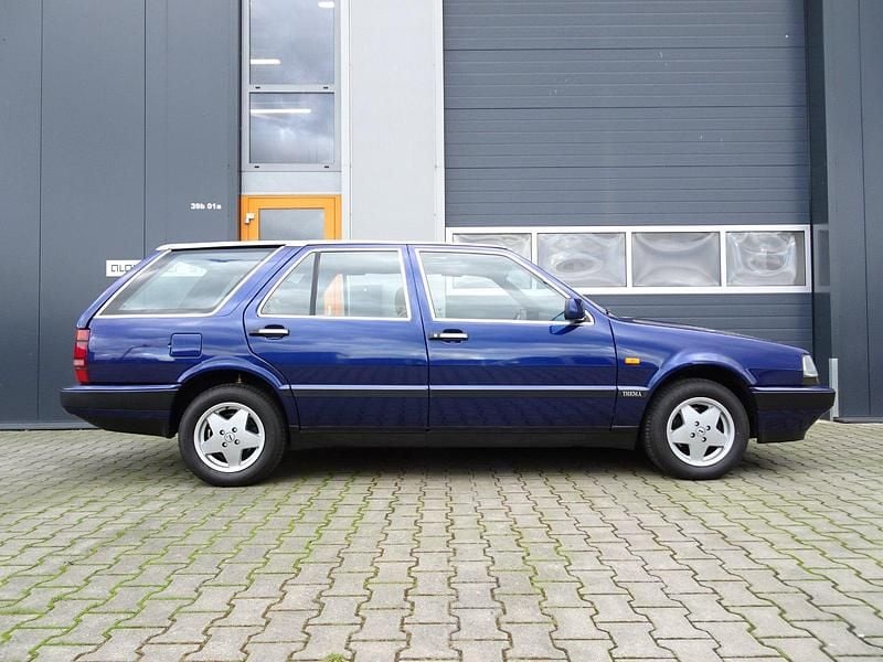 Blau Gebraucht 1988 Lancia Thema Kombi | 14.500 € - Bild 1/4