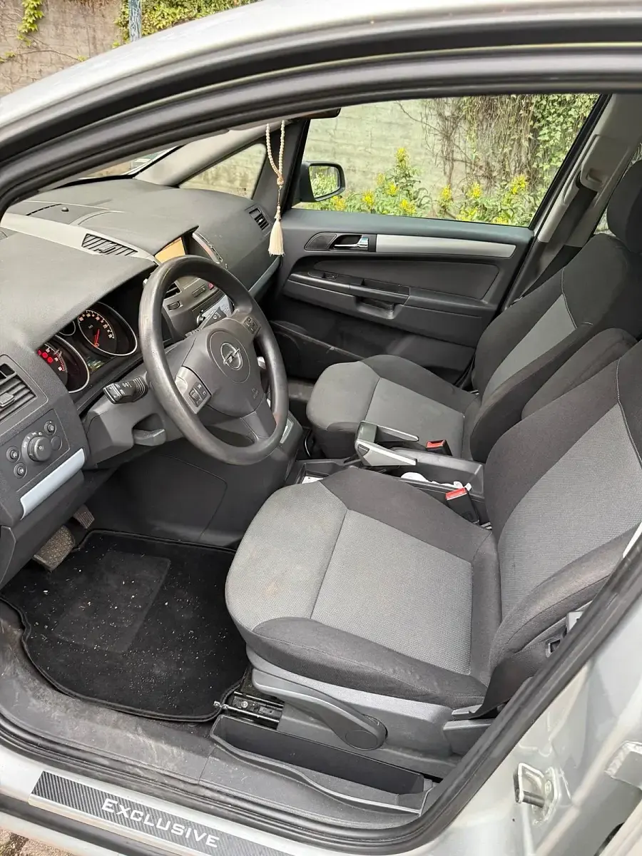 Gebraucht Opel Zafira 150 PS (110 kW) 2006 Grau Van / Kleinbus