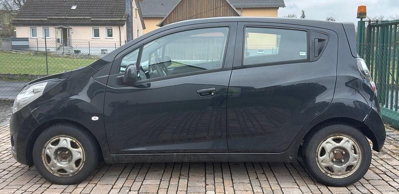 Second-hand Chevrolet Spark LS 68 CP (50 kW) 2013 Negru Hatchback