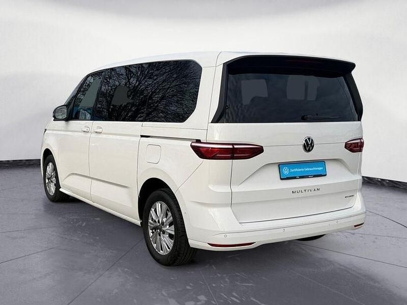 Gebraucht VW T7 218 PS (160 kW) 2022 Weiss Van