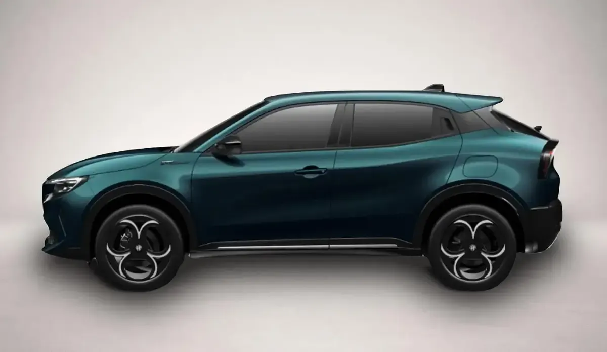 Neu Alfa Romeo Junior Edizione Speciale 145 PS (106 kW) 2026 Manufacturer SUV