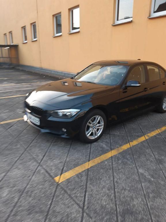 Gebraucht BMW 316 136 PS (100 kW) 2015 Schwarz Limousine