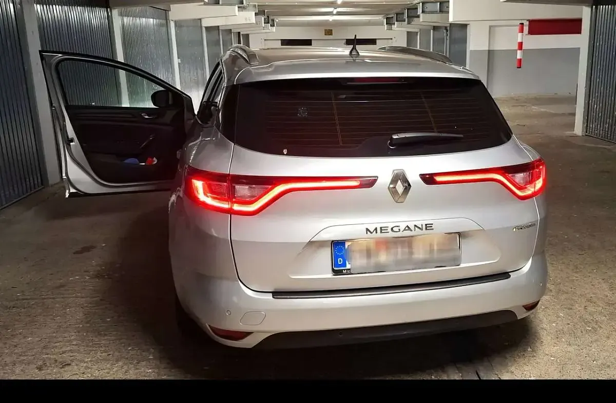 Gebraucht Renault Mégane GrandTour Bose Edition 131 PS (96 kW) 2013 Kombi