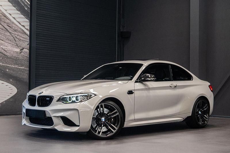 Weiß Gebraucht 2017 BMW M2 Performance Coupé | 41.900 € (Guter Preis) - Bild 1/4